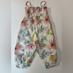 Old Navy Children’s White Floral Print Romper Size 6-12 months